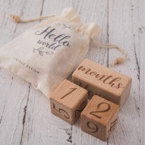 Juego de 3 piezas de madera cruda para bebé, tarjeta de hito del mes del bebé, bloque cuadrado de haya grabado, bloques de hitos de cumpleaños del mes del recién nacido, accesorios de fotografía