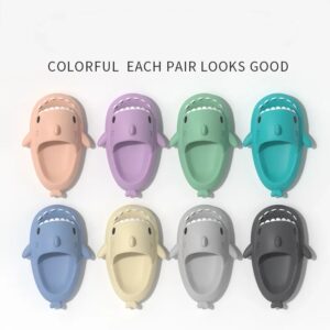 Zapatillas de tiburón de dibujos animados para hombre y mujer, chanclas de baño para interiores, zapatos planos a la moda, sandalias suaves de EVA para el hogar y la playa, Verano