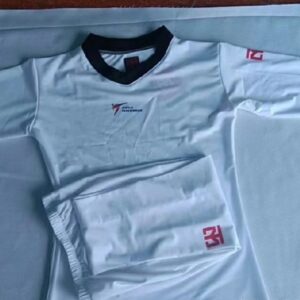 Los últimos uniformes de taekwondo elásticos ajustados de secado rápido, traje de competición Unisex, uniformes de combate, 150-210cm