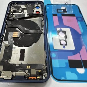 Carcasa trasera de la puerta de la batería con puerto de carga, Cable flexible de alta calidad para iPhone 12, piezas de repuesto