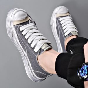 Par de zapatos transpirables para hombre y mujer, zapatillas deportivas informales versátiles A la moda, novedad de verano, 2023