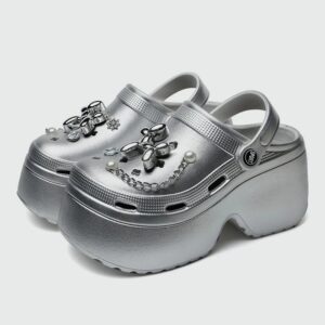 Zuecos de plataforma plateados para mujer, sin cordones cómodas sandalias de cuña, zapatos de suela gruesa con cadena a la moda para jardín, verano 2024