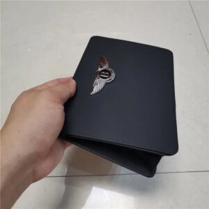 Cubo de basura tipo enchufe para coche, bolsa de almacenamiento plegable a prueba de fugas con emblema de Metal para Bentley, Bentayga, Continental Flying Spur Mulsan