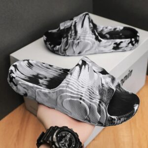 Zapatillas antideslizantes de suela blanda para hombre, chanclas de verano para interiores y el baño, zapatillas de tendencia de moda EVA, novedad de 2023